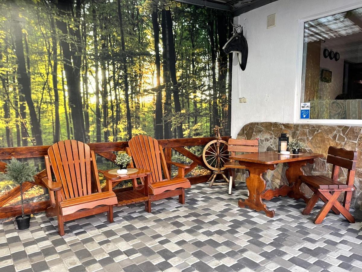 Apartments With Kitchen And Garden Kijów Zewnętrze zdjęcie